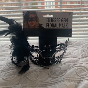 Filigree Gem Floral Mask